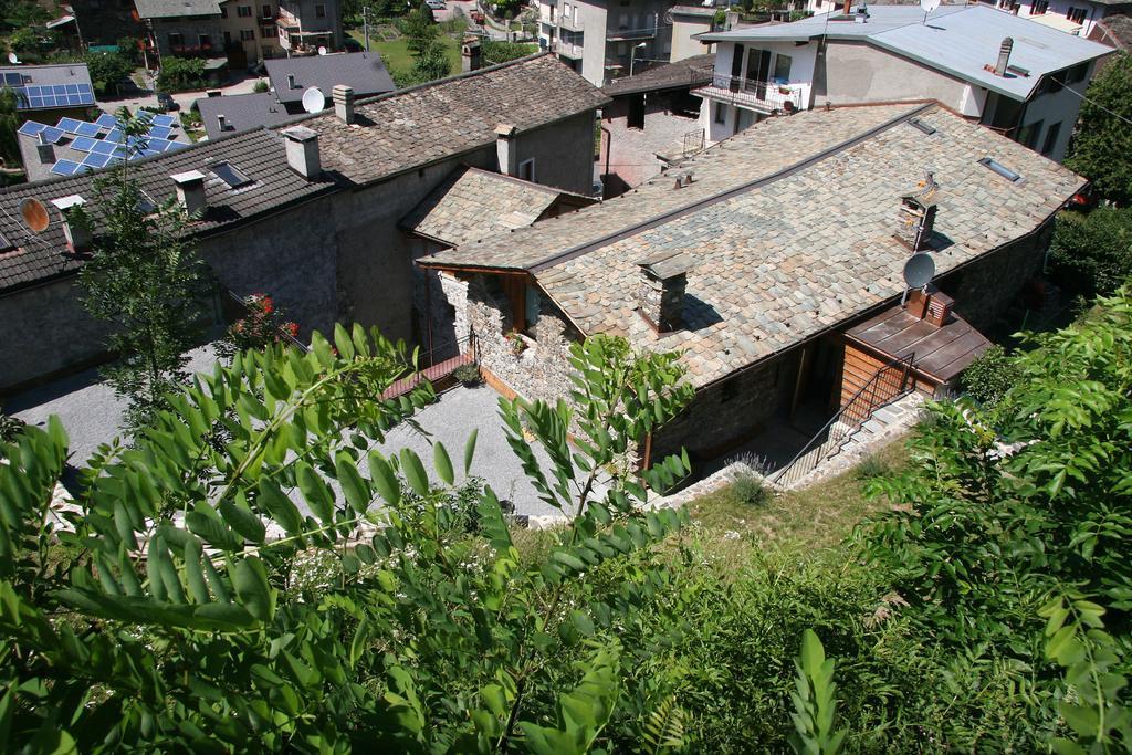 Ostello Del Castello Tirano Kültér fotó
