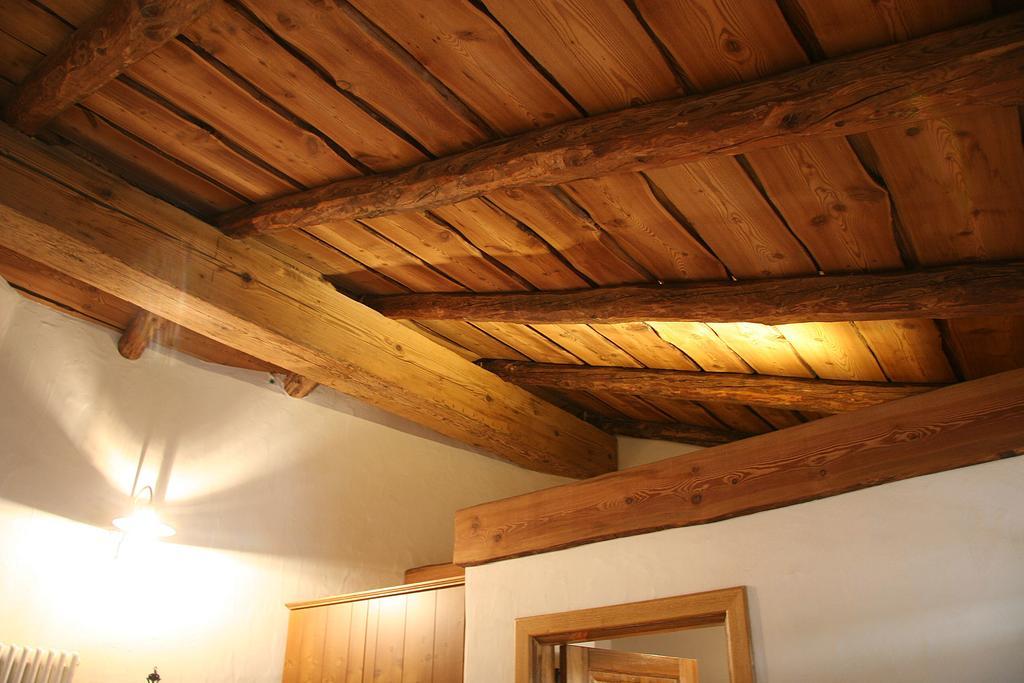 Ostello Del Castello Tirano Szoba fotó