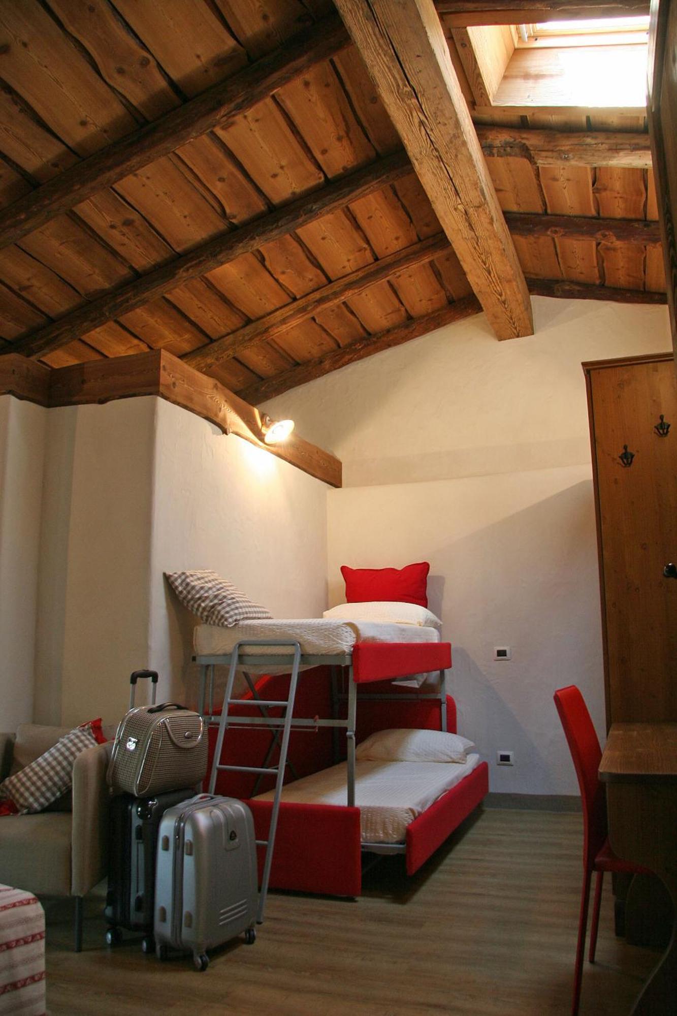 Ostello Del Castello Tirano Kültér fotó