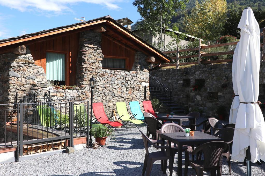 Ostello Del Castello Tirano Kültér fotó
