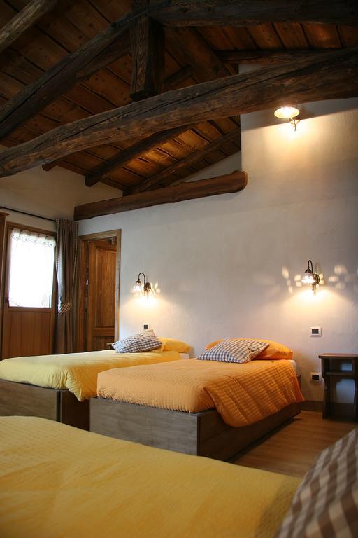 Ostello Del Castello Tirano Kültér fotó